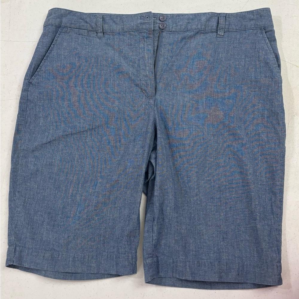 Laura Scott Woman’s Blue Flat Front Shorts Size 16